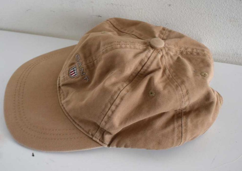 Gant beżowa czapka z daszkiem