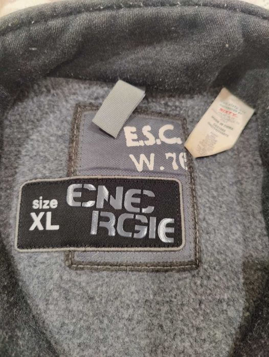 Casaco em tecido grosso Energie tam XL em muito bom estado