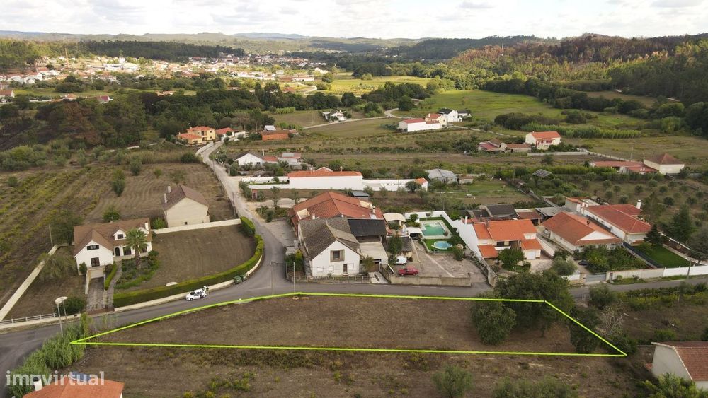 Terreno Para Construção em Rio de Couros! — Rio De Couros E Casal Dos Bernardos, Santarém