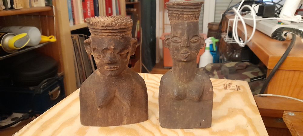 Lote de 19 Estatuetas africanas