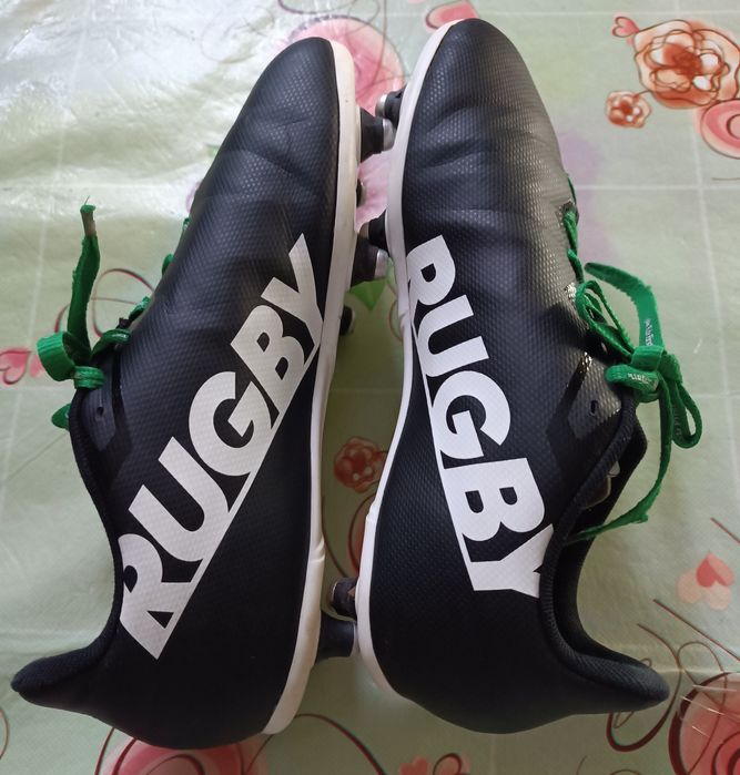 Фірмові бутси  Adidas р. 38-24  см.