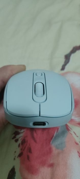 Бездротова,безшумна компактна миша
Підключення: