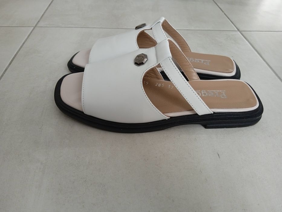 Продам шльопанці Prego