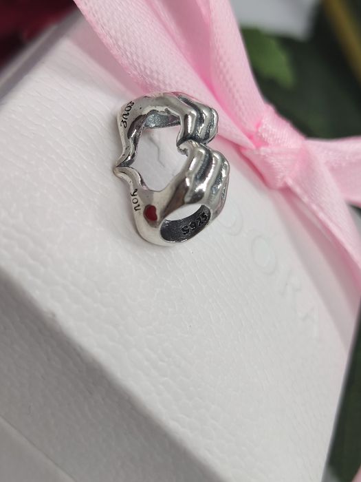 Charm's Love miłość dłonie S925 zawieszka