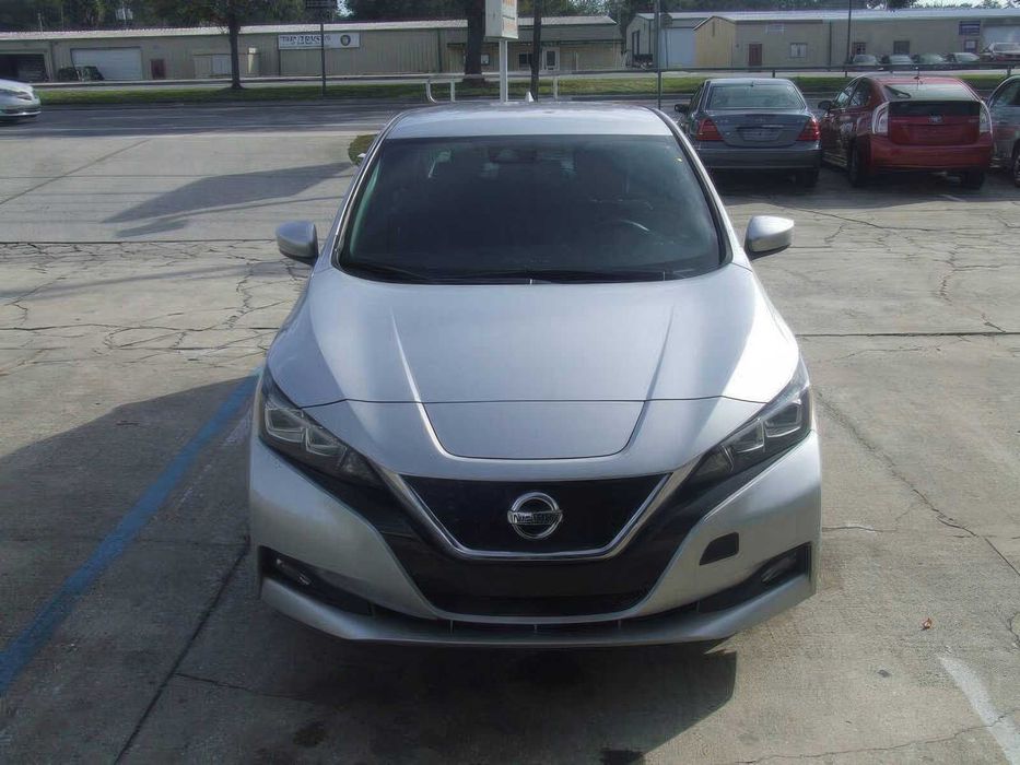 Nissan LEAF SV      2018