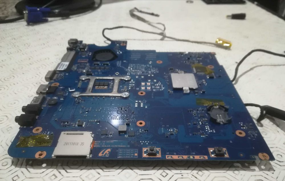Samsung NP300E5A Portable Components434861006641571843