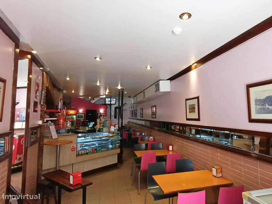 Prédio para Café/Restaurante no Centro Histórico — União de Freguesias da cidade de Santarém, Santarém