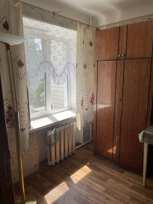 Без комунальних! Пропонуємо в оренду кімнату в 3-кімнатній квартирі!