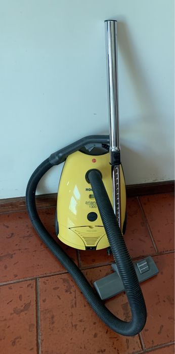 Aspirador de Saco 1300W