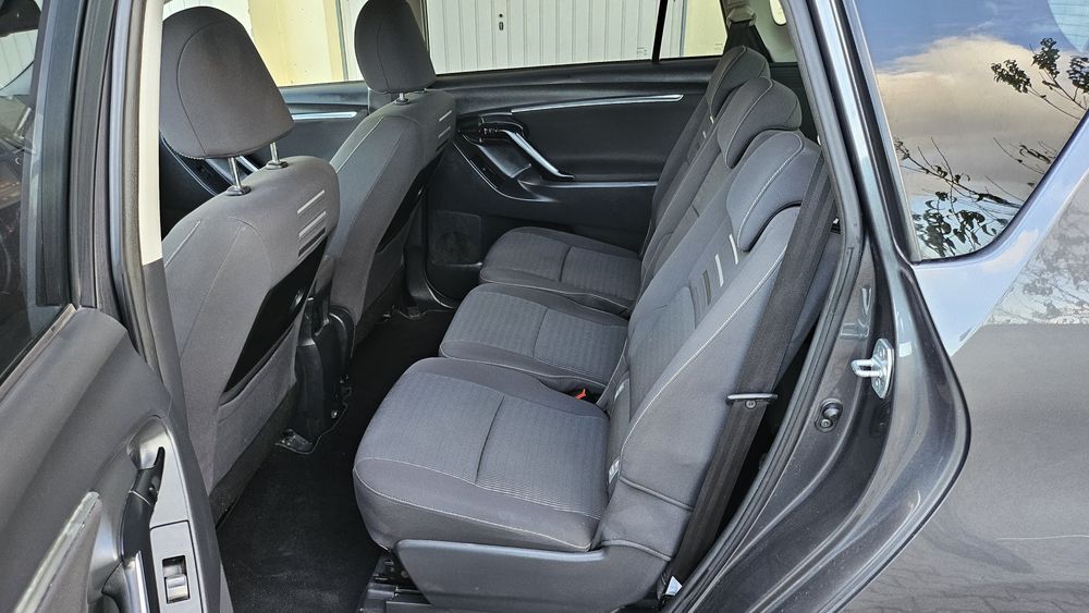 TOYOTA VERSO D4D 7 LUGARES 175 MIL KM