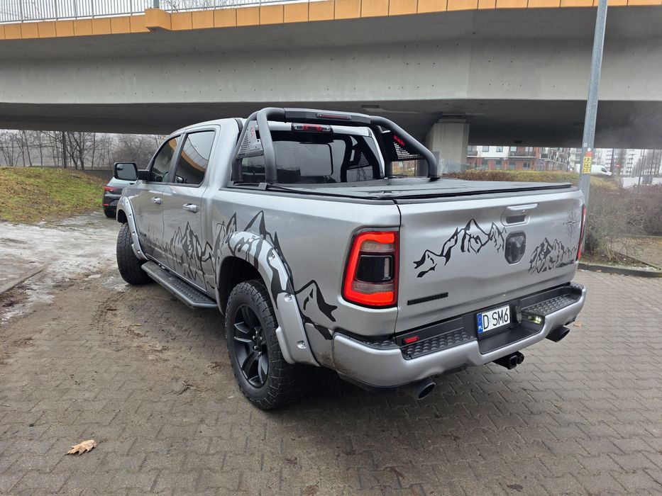 Ram 1500 5.7 hemi LPG 2021r