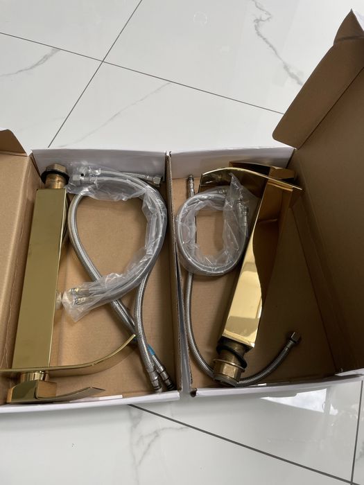 Bateria wysoka kolor złoty 2 szt.