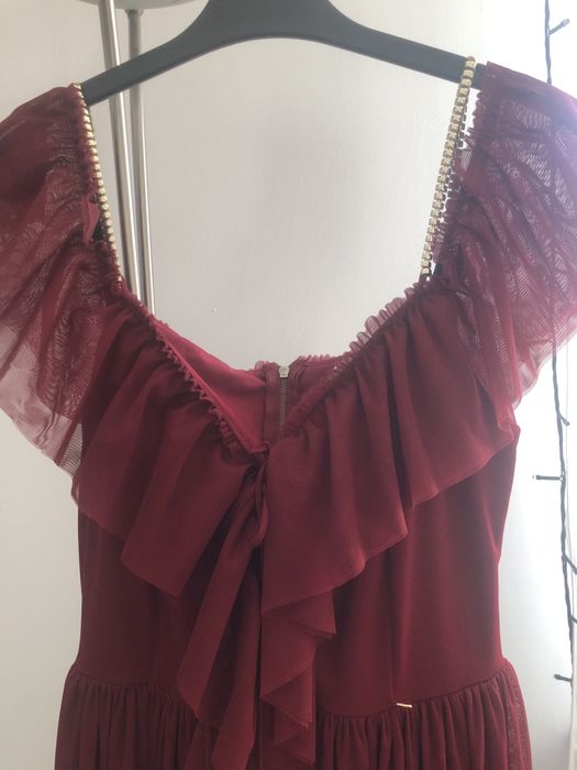 Efektowna sukienka na studniówkę