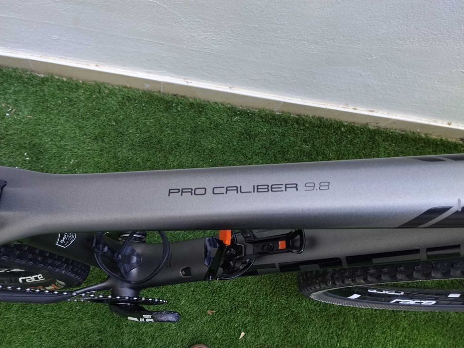 Vendo Bicicleta TREK Procaliber 9.8 em carbono