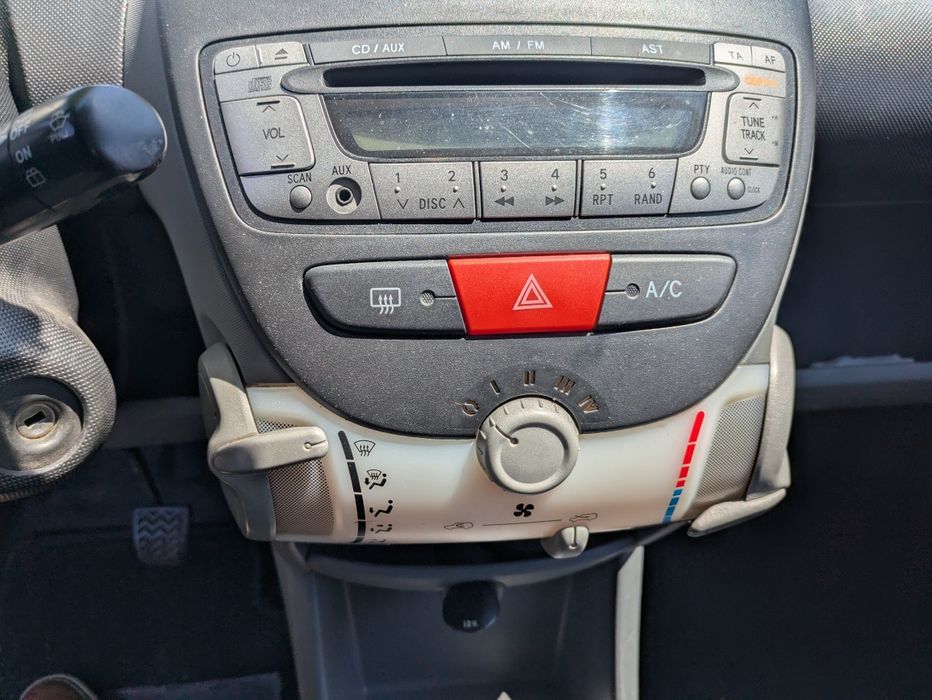 Peugeot 107 caixa automática