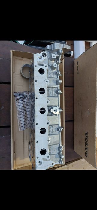 Głowica Nowa 314.014.66 002 kompletna wałki  VOLVO XC60 V60 V70 XC70