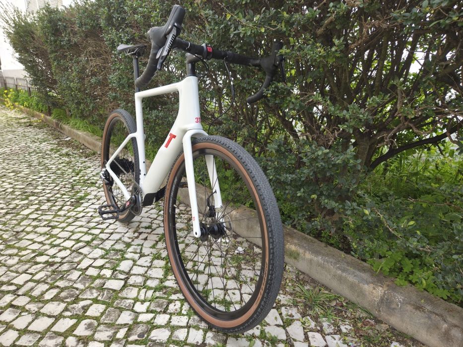 3T ultra boost Sram Rival 11s - NOVA E-gravel