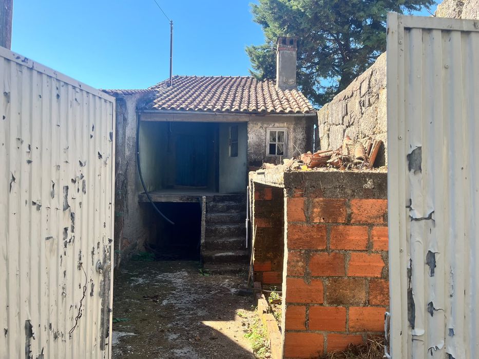 Moradia para reconstrução Silgueiros