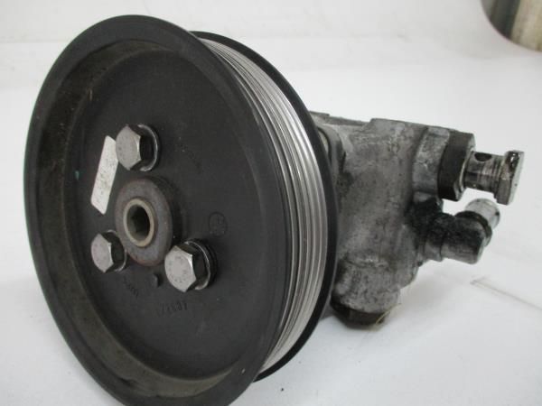 Bomba de direção BMW X3 (E83)