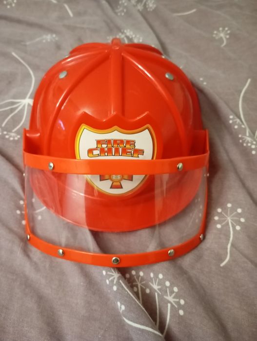 Kask strazaka na bal przebierańców