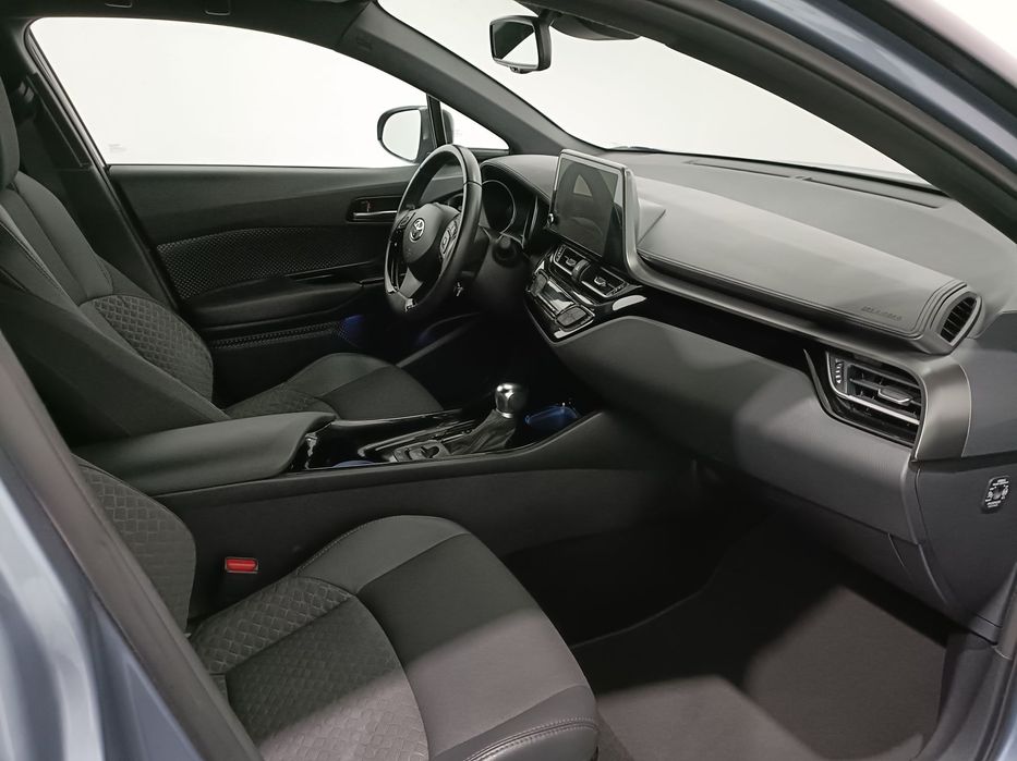 Toyota C-HR 1.8 Hybrid Square Collection