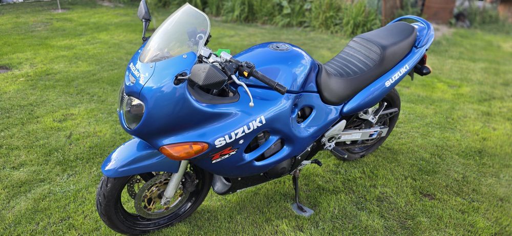 Suzuki Katana 750