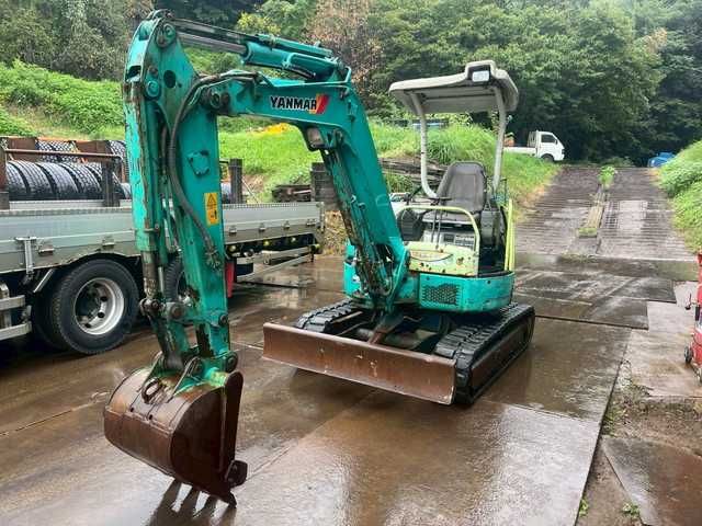 Экскаватор гусеничный Yanmar VIO30-3