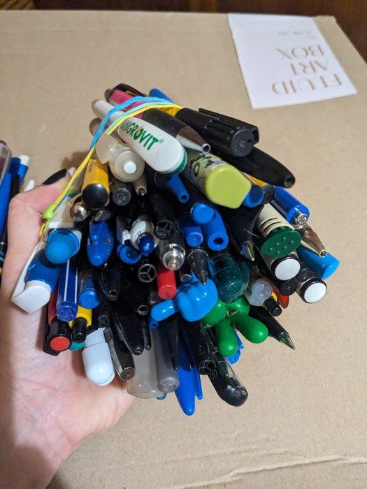 Канцтовары Шариковые гелевые роллер ручки распродажа запасов дёшево