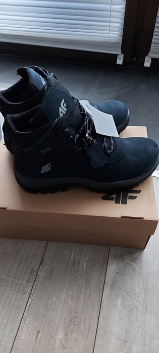 Nowe buty 4F zimowe rozmiar 41 z membraną
