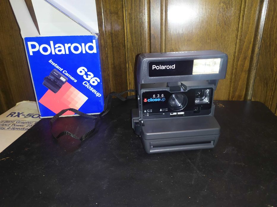 Камера мгновенной печати Polaroid Close Up 636