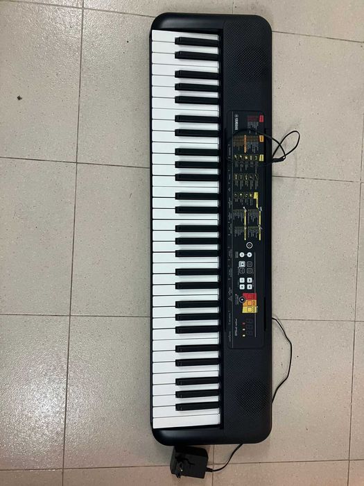 Orgão Yamaha PSR-F52 Preto