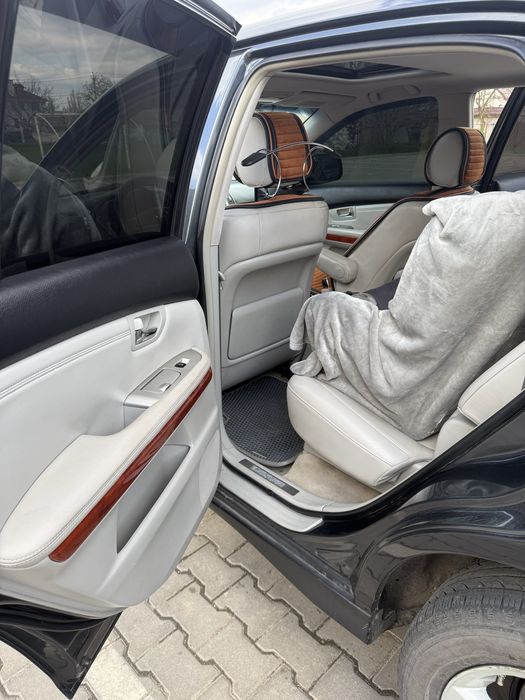 Продам Автомобиль Lexus RX300
