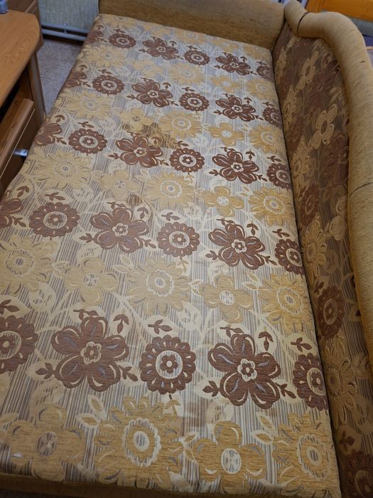 Продам диван-тахта