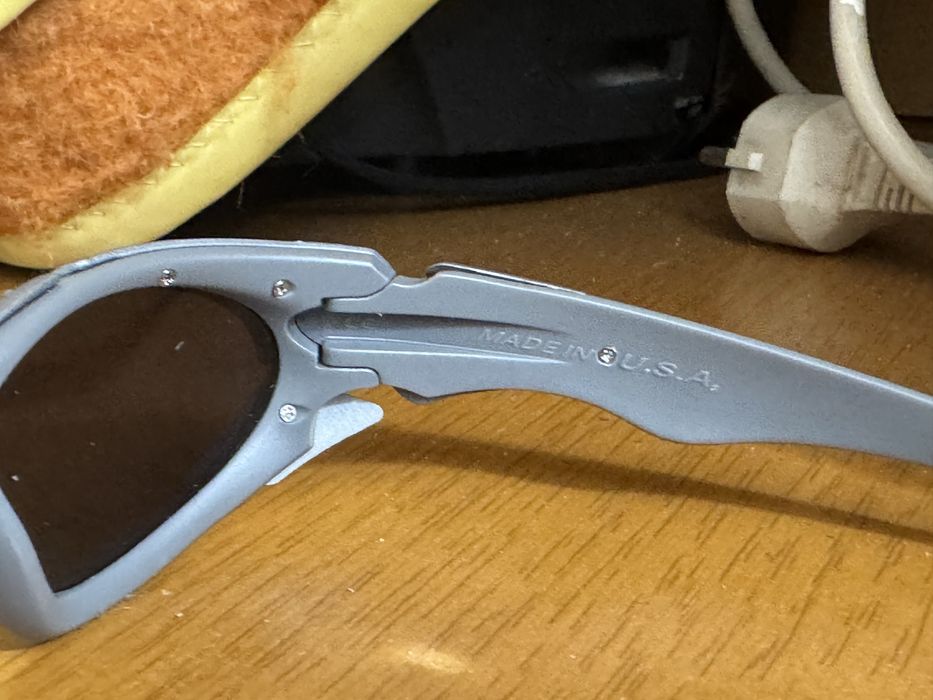 Продам очки Oakley Plate