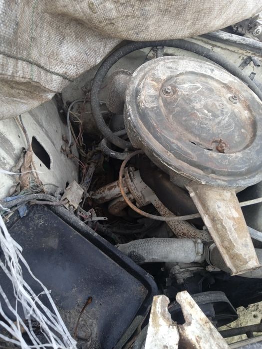 Коробка передач на ваз 5 ступка полунез, і проста, мотор чудово працює