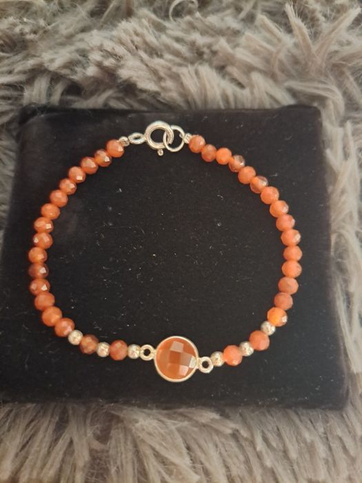 Pulseira em prata com pedras cornalinas