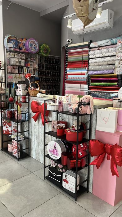 Продаж готового бізнесу — магазин подарунків та повітряних кульок