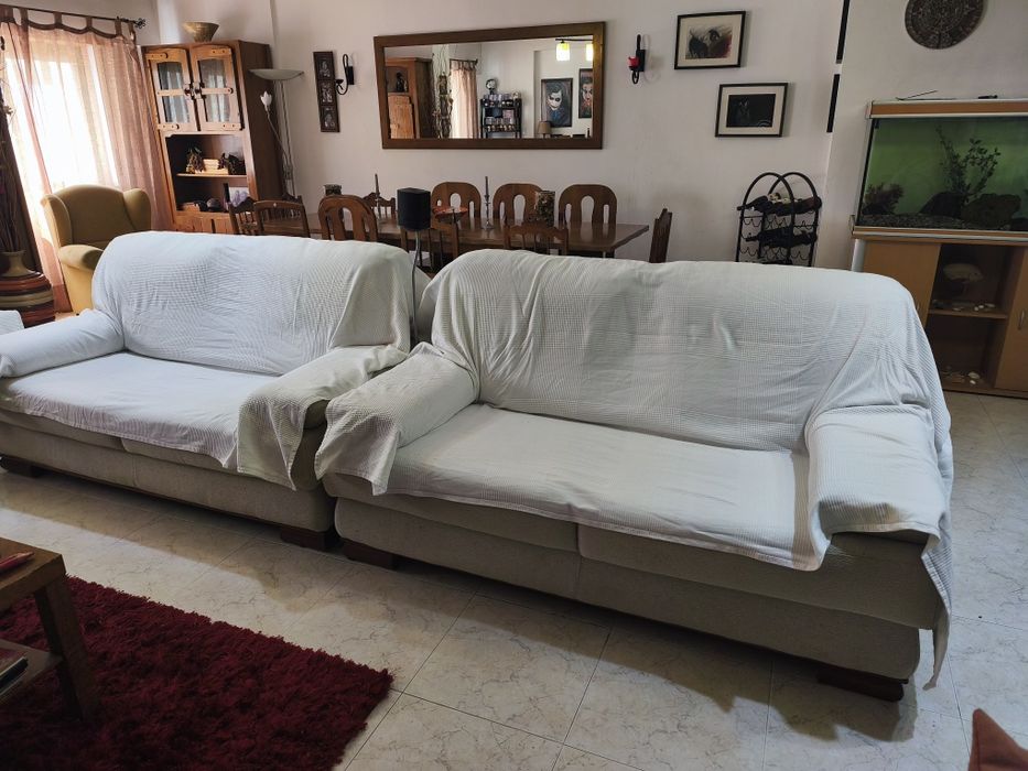 Sofá de 3 lugares de  1.90 por 90