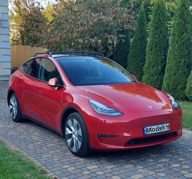 Tesla Model Y Long Range Dual Motor