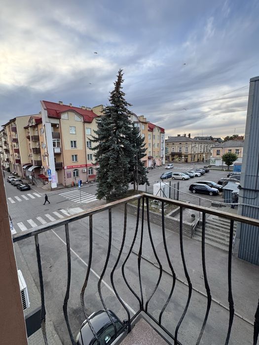 Продаж 2-кімнатної квартири у самому центрі міста
