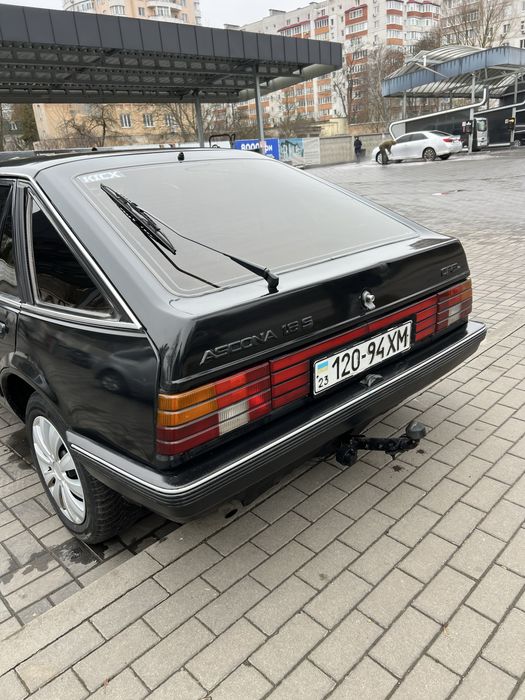 Opel Ascona 1.6 газ/безнин
