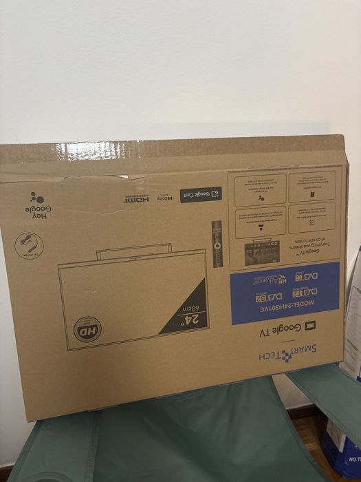 Smart Tech 24HG01VC 24" LED HD Google TV.