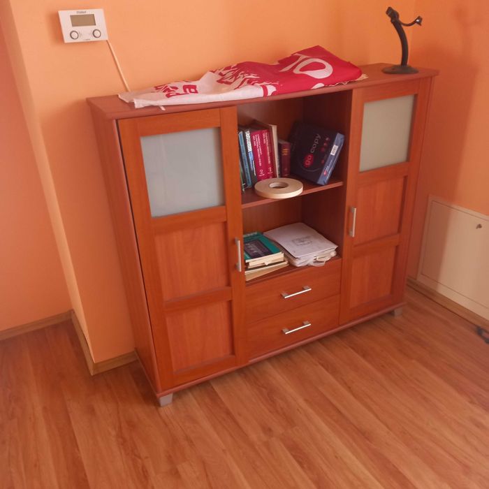 Szafa biurowa pokojowa komoda.