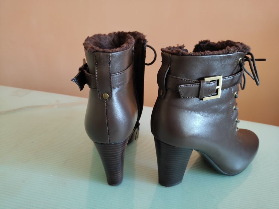 Стильные тёплые женские ботильоны , размер38  24см-24,5см