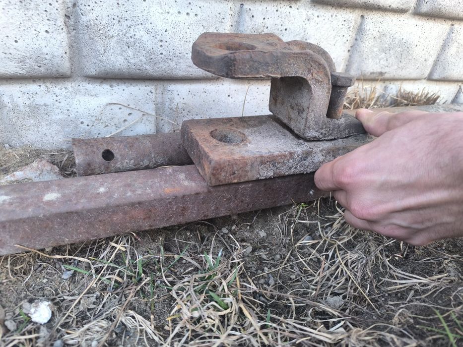 Hak listwa dolna case zaczep dolny new holand John Deere Massey Fergus