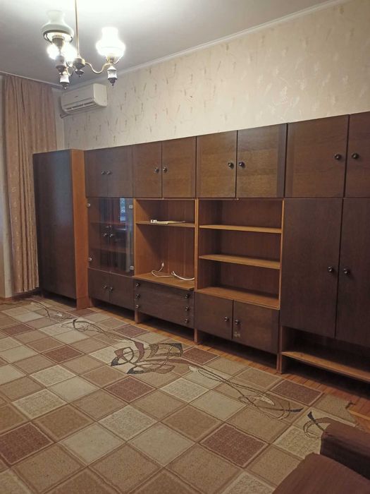 (13) Сдам 2х комн. "сталинку" в престижном р-не, 2 ст. Б. Фонтана,