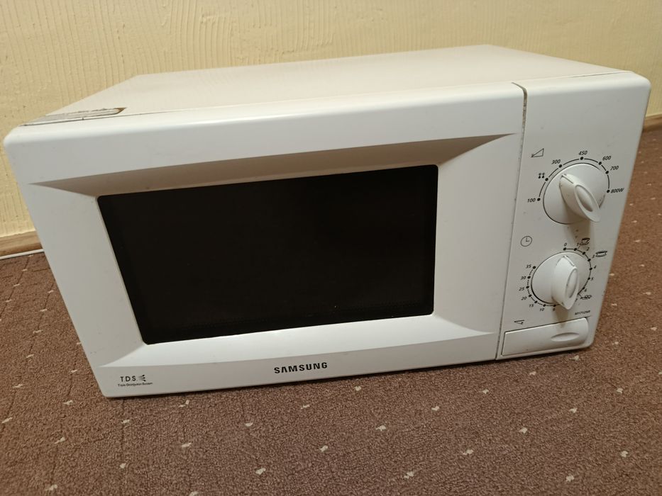 Мікрохвильова піч