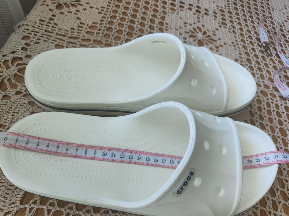 Klapki męskie crocs białe