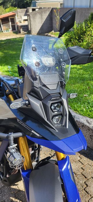 Vendo suzuki v-strom 800de
