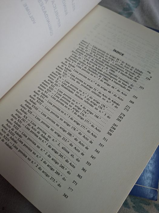 Tratado de Adesão de Portugal à CEE em 1986 completo 3 volumes